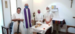 Donaciones de útiles escolares a hermanas Salesias 4