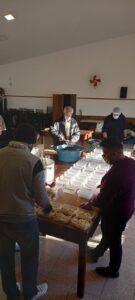 Loa madrugadores del Espiritu Santo junto a Caritas parroquial. 7 Loa madrugadores del Espiritu Santo junto a Caritas parroquial. 6